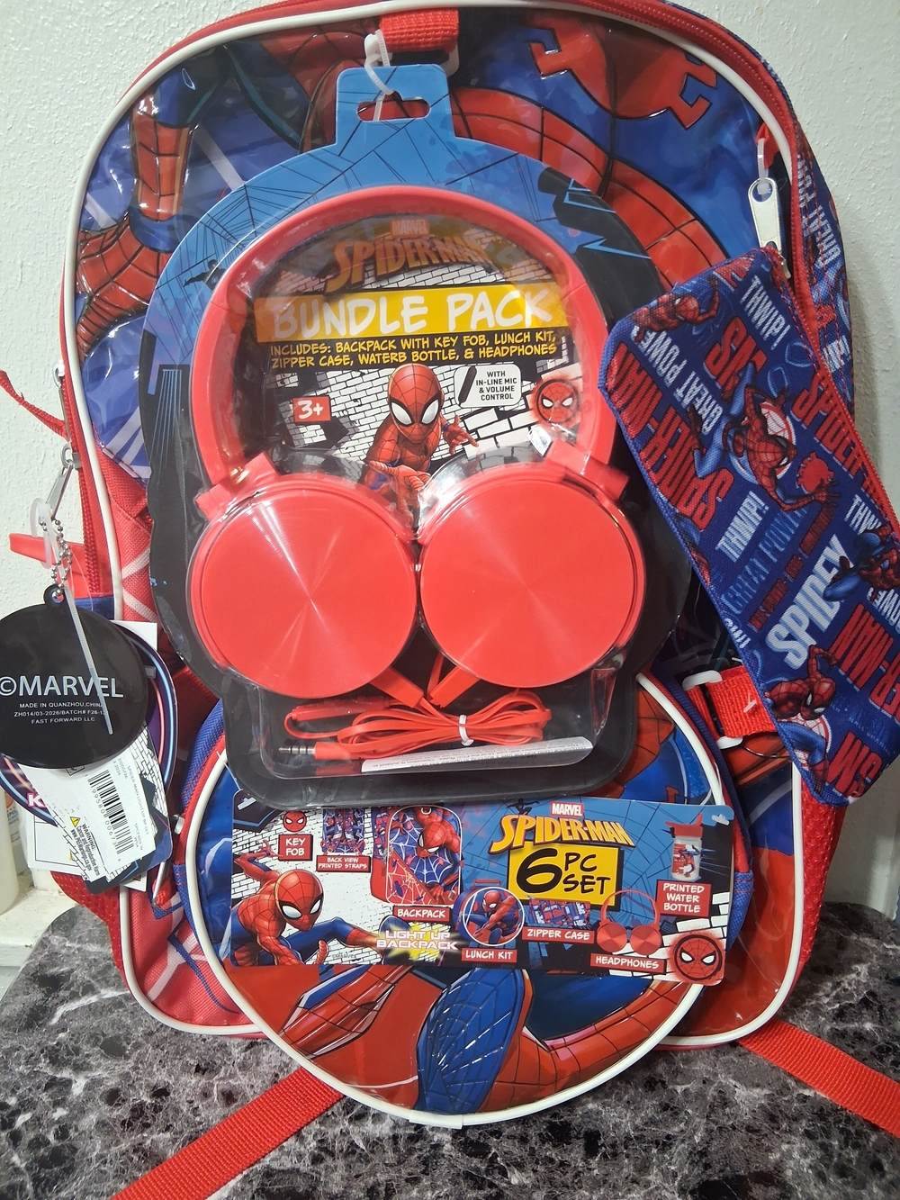 NWT'S Marvel Spider-Man 17" 6pc Kids Red Backpack & Headphones Bundle With Light